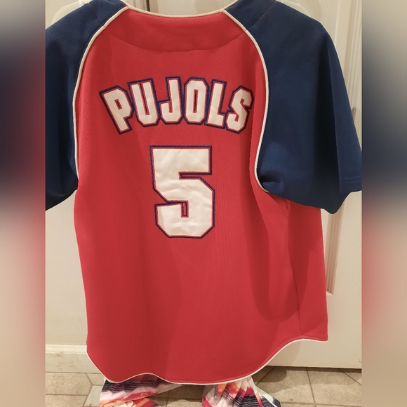 Cardinals top - Picture 2 of 3